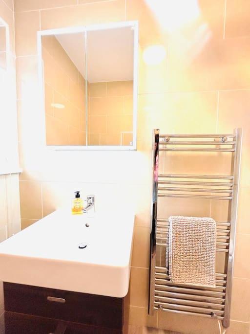 Luxury Apartment Top Location Rds, Aviva 5 Min Walk دبلن المظهر الخارجي الصورة